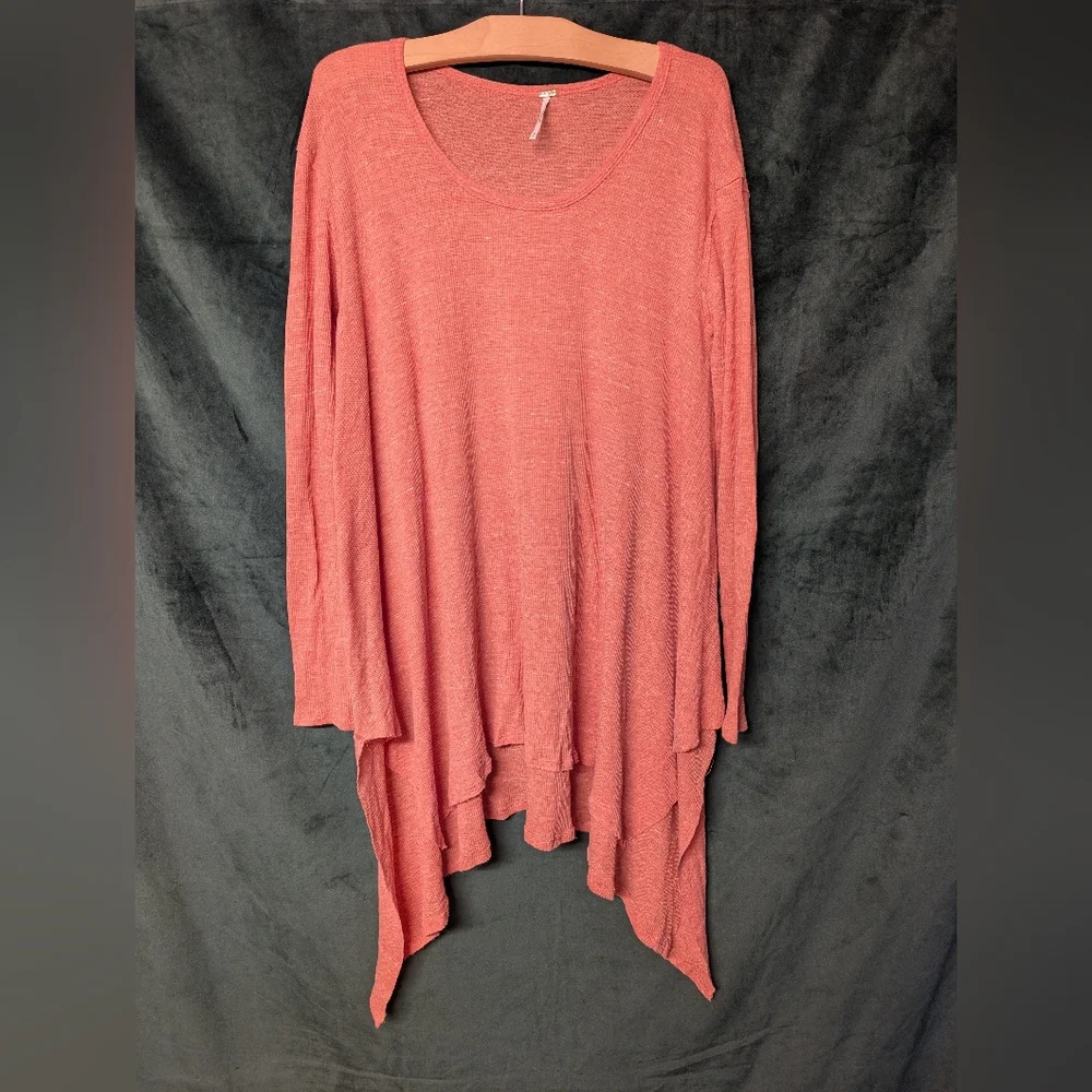 Free People Women's Coral Waffle Knit Oversized Asymmetrical Hem Long Sleeve Top